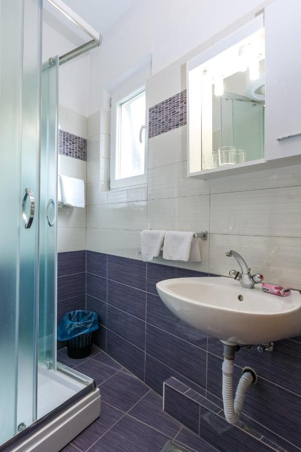 Pansion Alen - Dugi Otok Bed & Breakfast Luka  Екстериор снимка