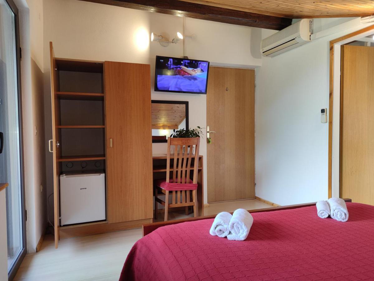 Pansion Alen - Dugi Otok Bed & Breakfast Luka  Екстериор снимка