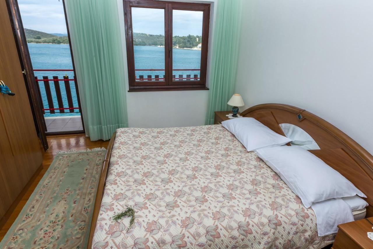 Pansion Alen - Dugi Otok Bed & Breakfast Luka  Екстериор снимка