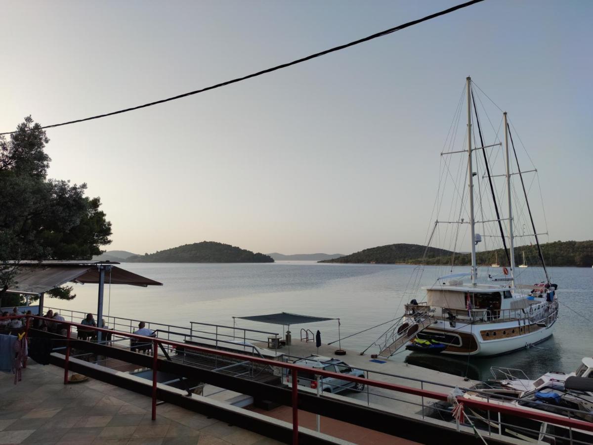 Pansion Alen - Dugi Otok Bed & Breakfast Luka  Екстериор снимка