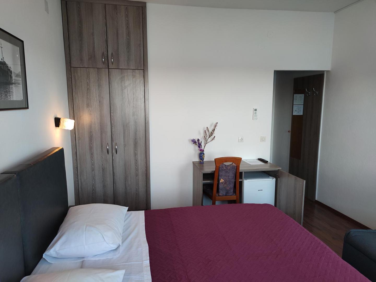 Pansion Alen - Dugi Otok Bed & Breakfast Luka  Екстериор снимка