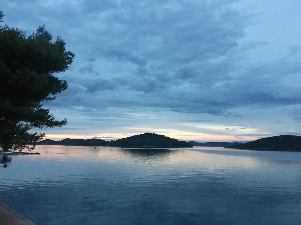 Pansion Alen - Dugi Otok Bed & Breakfast Luka  Екстериор снимка