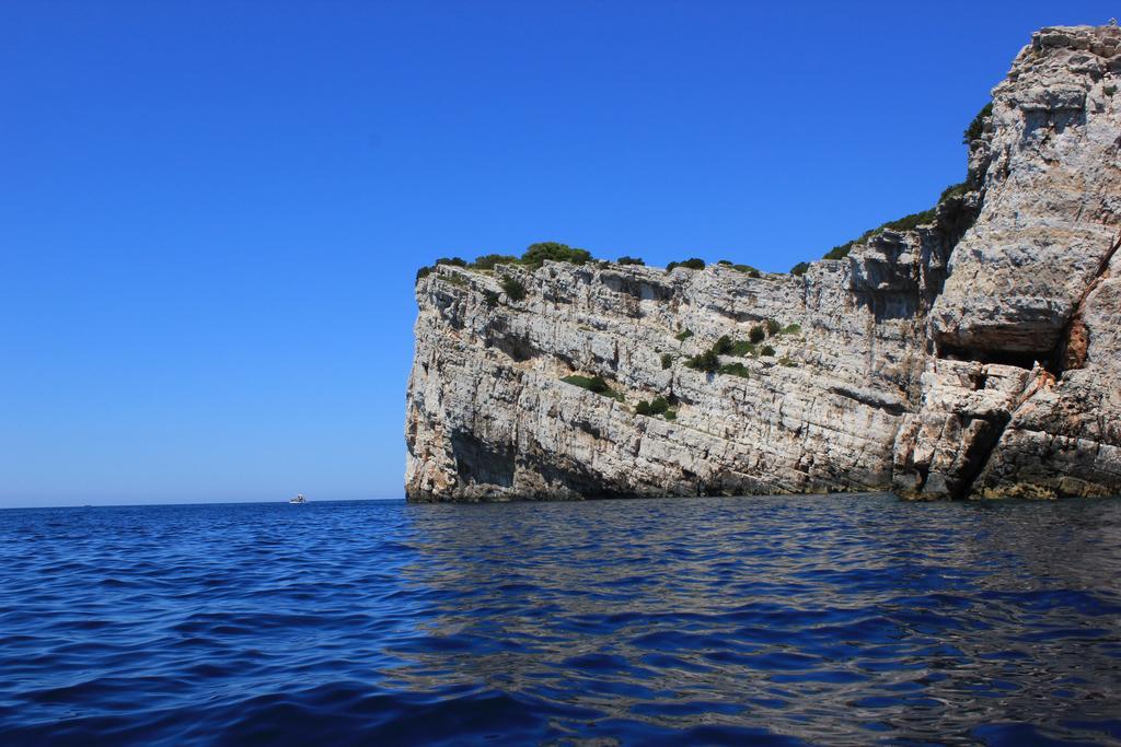 Pansion Alen - Dugi Otok Bed & Breakfast Luka  Екстериор снимка