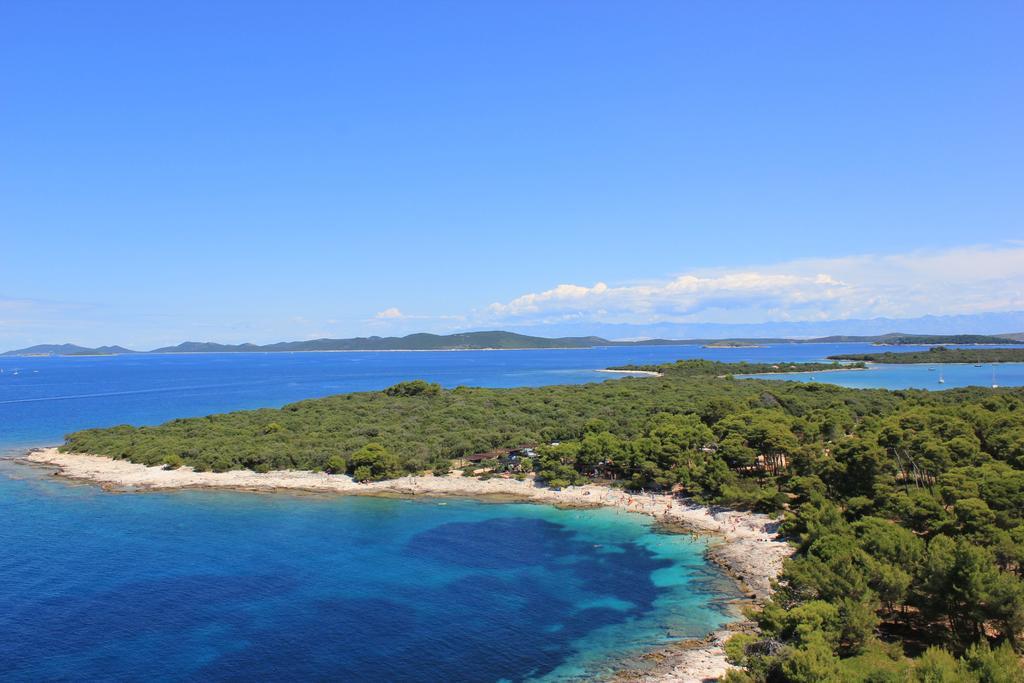 Pansion Alen - Dugi Otok Bed & Breakfast Luka  Екстериор снимка