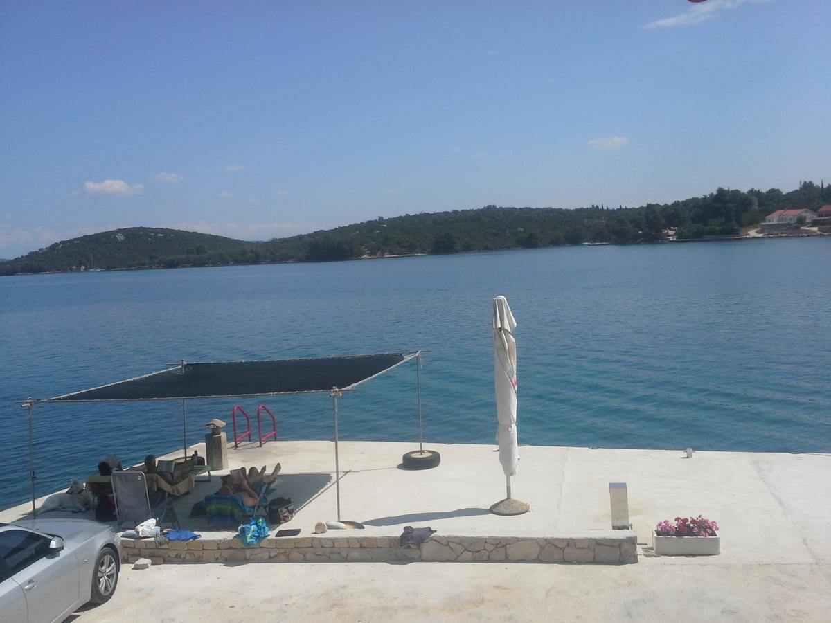 Pansion Alen - Dugi Otok Bed & Breakfast Luka  Екстериор снимка